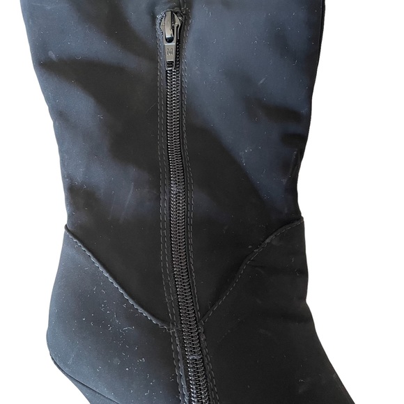 Madeline Girl Suede Thigh High Heeled Boots Black Size 7M - Picture 3 of 8